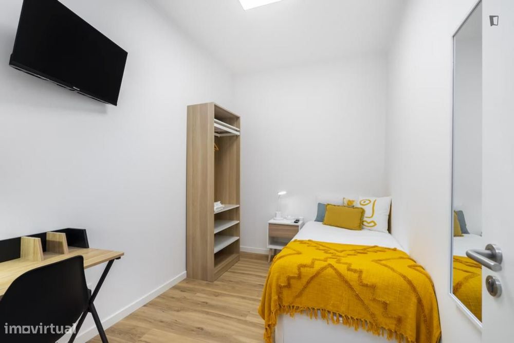 Quarto - localizado em Penha de França Lisbon