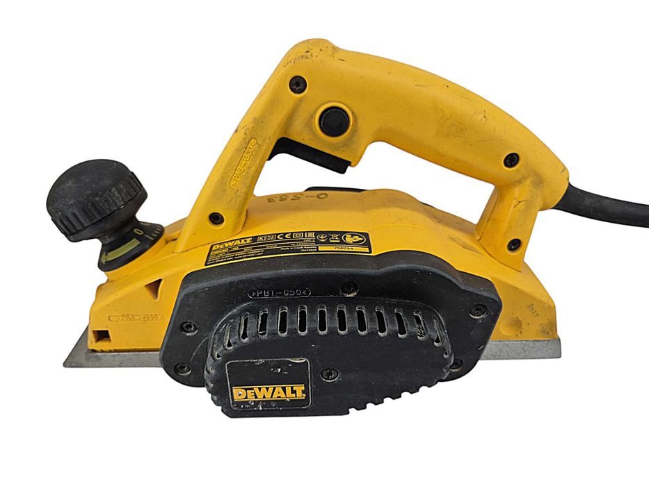 Strug elektryczny dewalt DW680