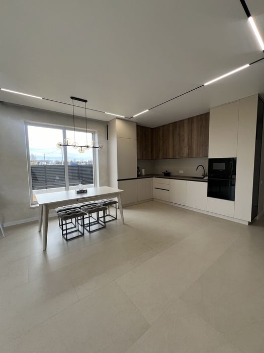 Дуплекс з дизайнерським ремонтом