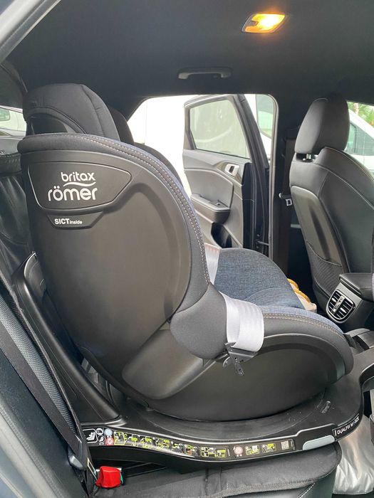 Britax Romer Dualfix M i-size Blue Marble