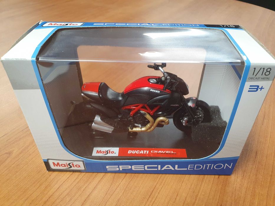 Ducati Diavel Carbon 1:18