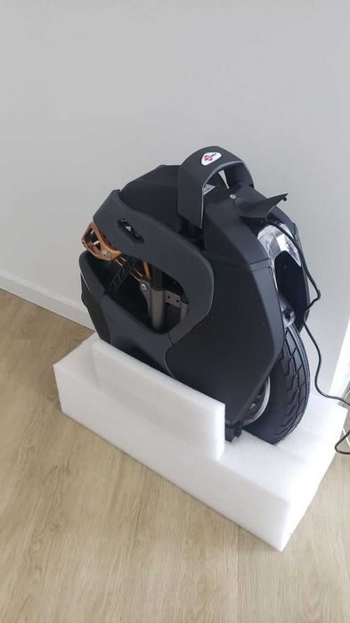 EUC Kingsong S18