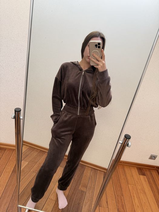 Велюровий костюм