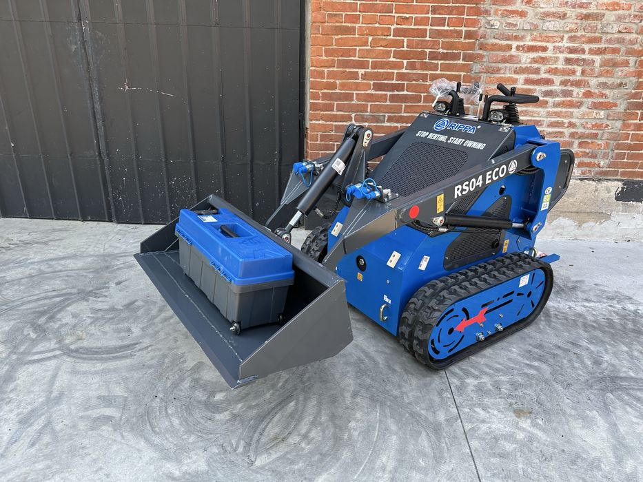 Mini ładowarka Rippa RS 04  z silnikem Briggs& Stratton