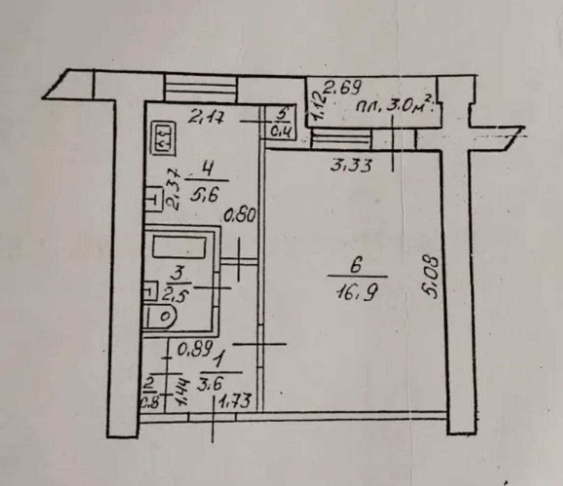 Продається бюджетна квартира в гарному районі біля парку та озера!!!