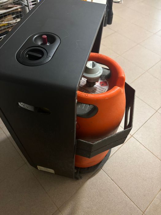 Aquecedor a gás inclui botija de gás