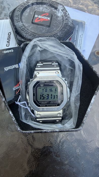 Casio G-Shock GMW-B5000-1ER Nowy