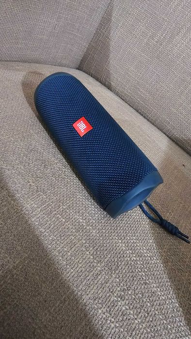 Jbl flip5 em bom estado