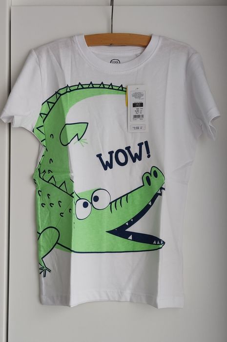 Nowe koszulki i spodenki chłopięce, 128