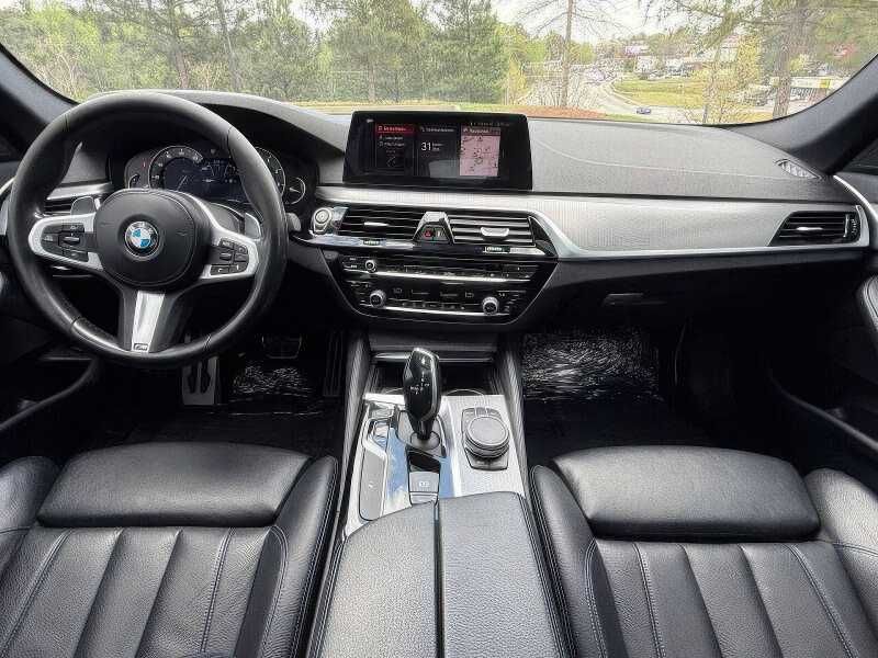 2019 BMW 5 Series 540i