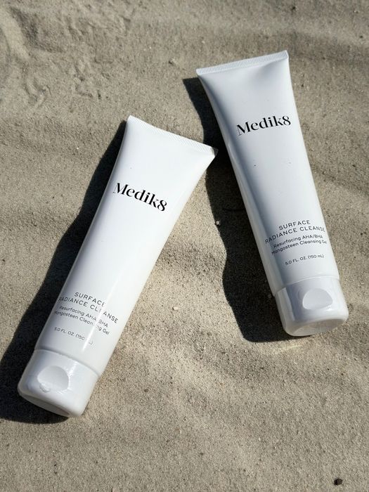 Гель для вмивання Medik8 Surface Radiance Cleanse