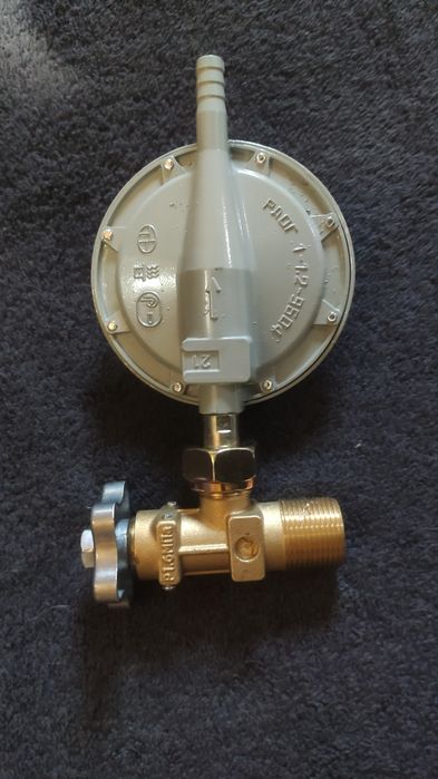 Продам газові балони на пісьма не відповідаю.