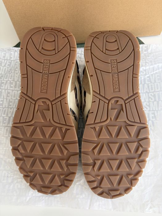 Кросівки жіночі Steve Madden 37.5 р