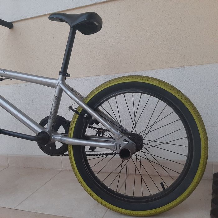 Bicicleta de manobras bmx
