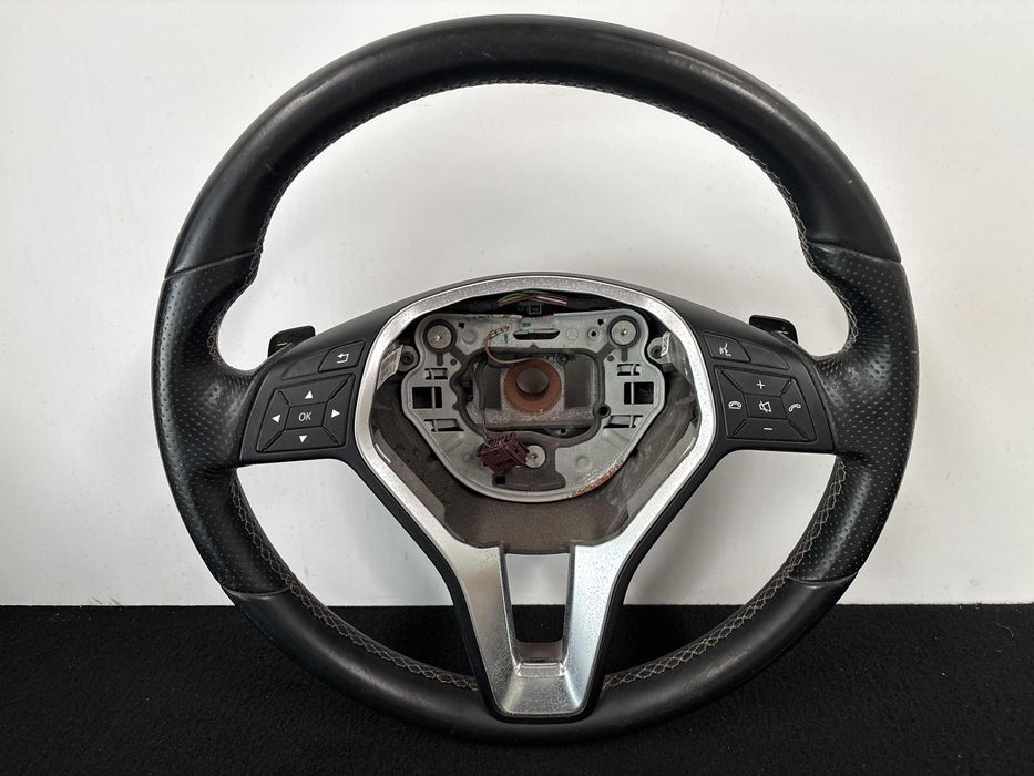 Volante do Motor MERCEDES-BENZ CLA Coupé (C117) ano 2016
