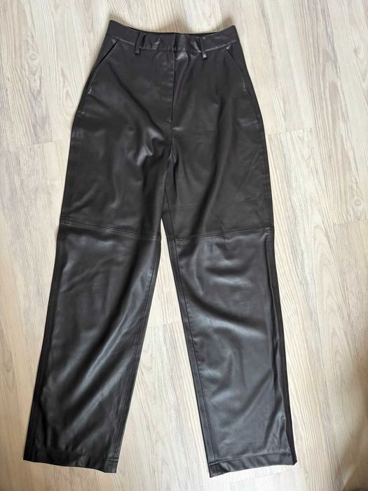 Штани екошкіра Zara колір гіркий шоколад