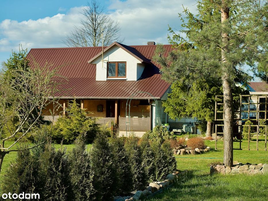 Urokliwy dom wśród zieleni – 5200 m² działki, cisza i spokój