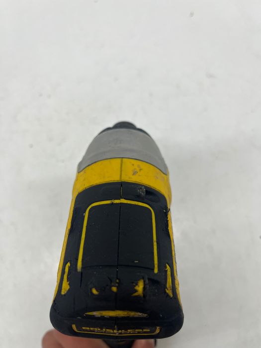 Zakrętarka udarowa 18V 170Nm DeWalt DCF787N body gw12m fv23