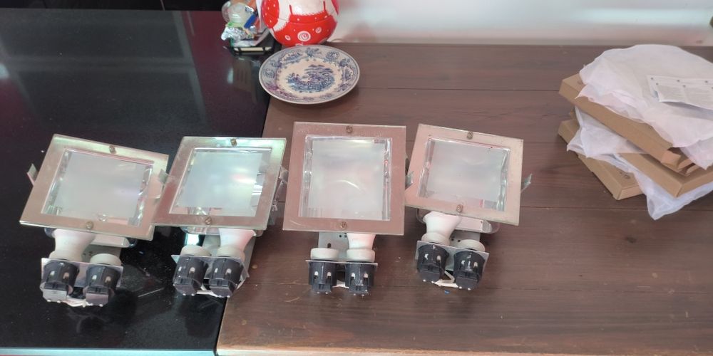 Projector de tecto de embutir