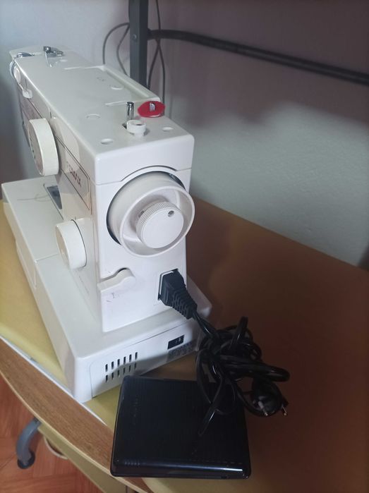 Máquina de costura Fomax mdl.KDD 635