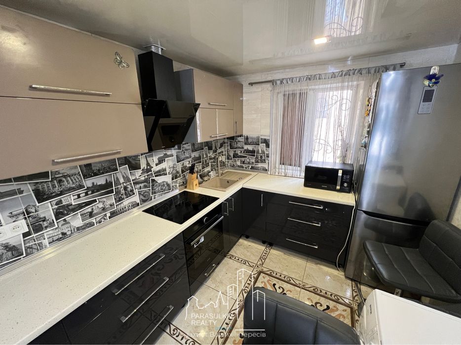 Продам частину будинка, з ремонтом, в Старому Місті!