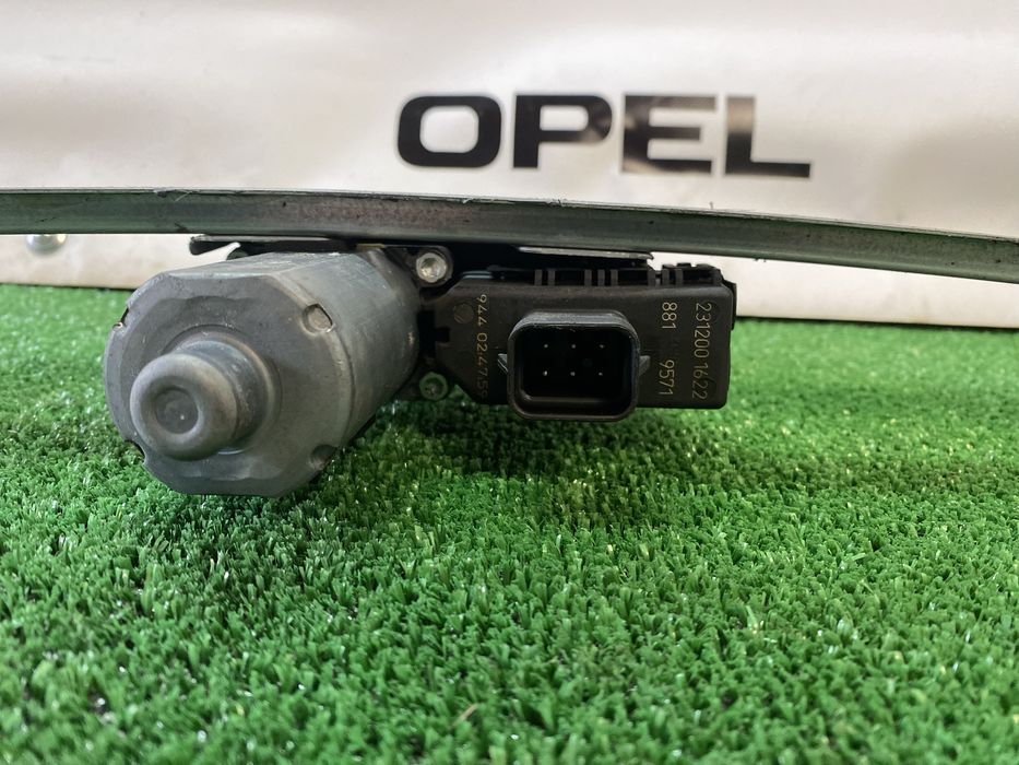 Склопідйомник електричний та механічний Opel Astra H Zafira B