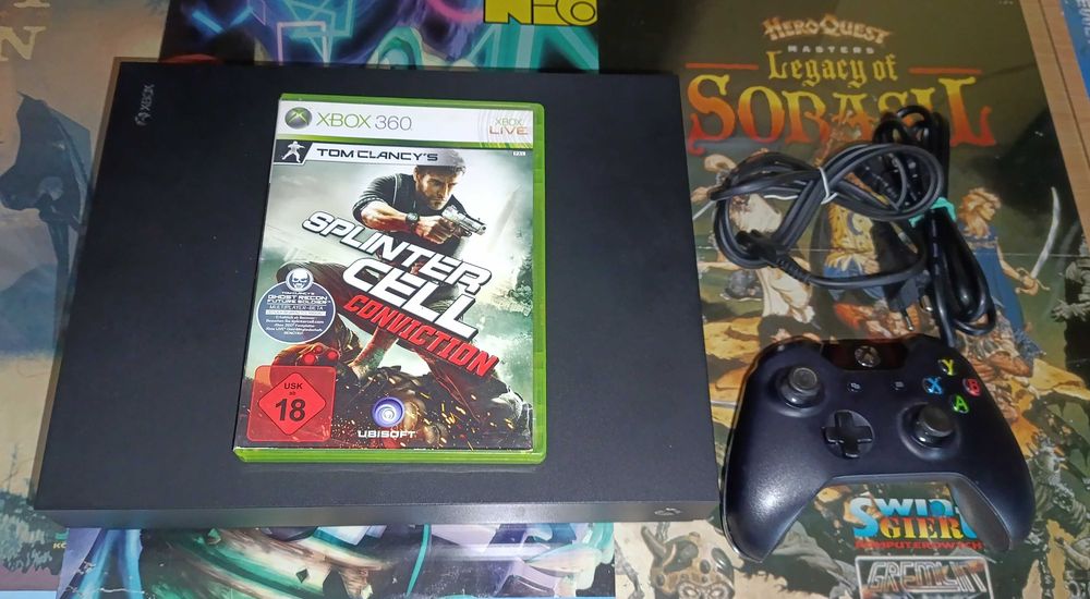 Konsola XBOX ONE X+Oryginalny pad i okablowanie-znakomity stan