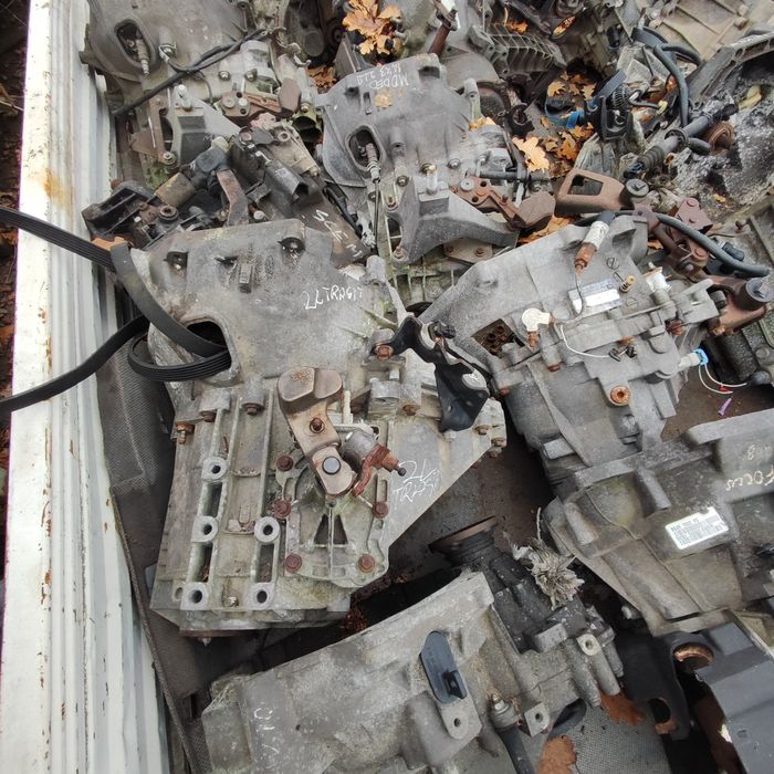 Volkswagen Sharan Galaxy golf passat B5 b6 B4 b2b3 skrzynia biegów silnik renault citroen peugeot 1.6 hdi klapa tyl drzwi przód przesuwne rozrusznik