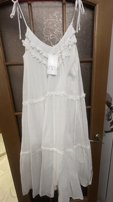 Новий білий сарафан від ZARA