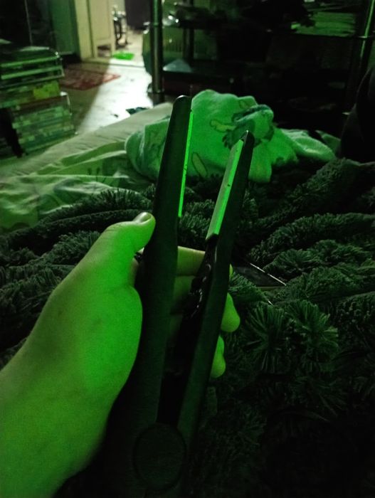 Sprzedam nową czarną prostownice