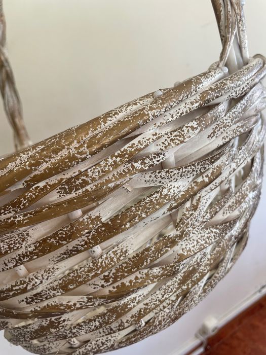 Cesta como nova