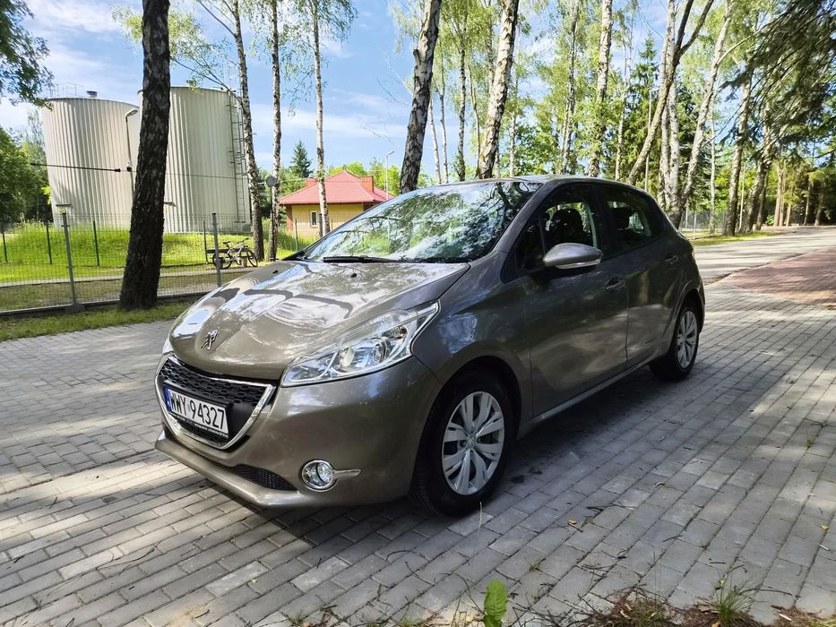 Peugeot 208