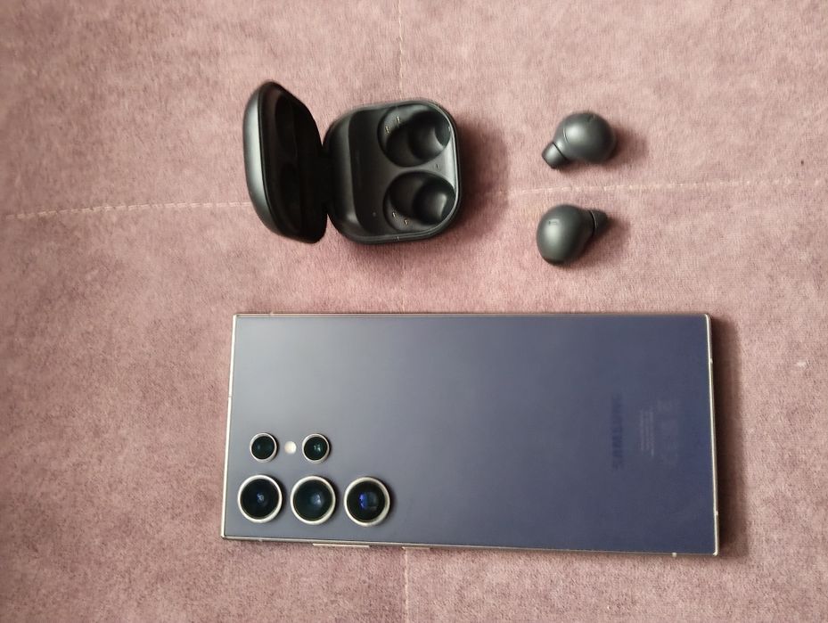 S24 ultra 512gb/ 12 GB Ramu + Słuchawki buds Pro 2  warto.