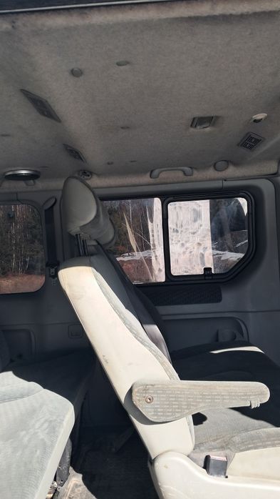 Nisan primaster trafic vivaro oszklony zamiana 7osobowy  nawiewy