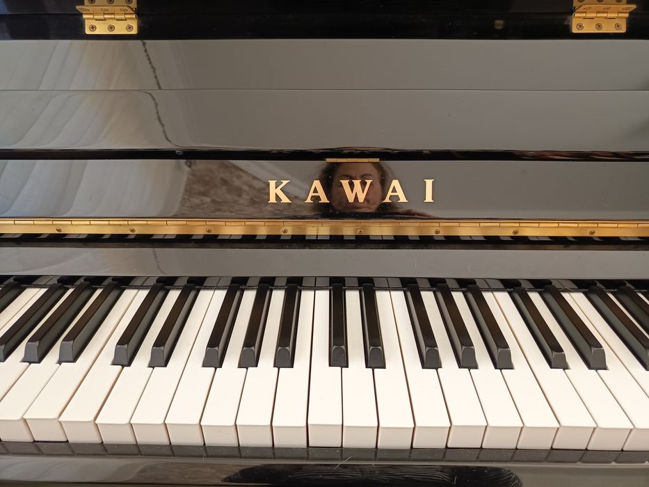 Piano Vertical kawai