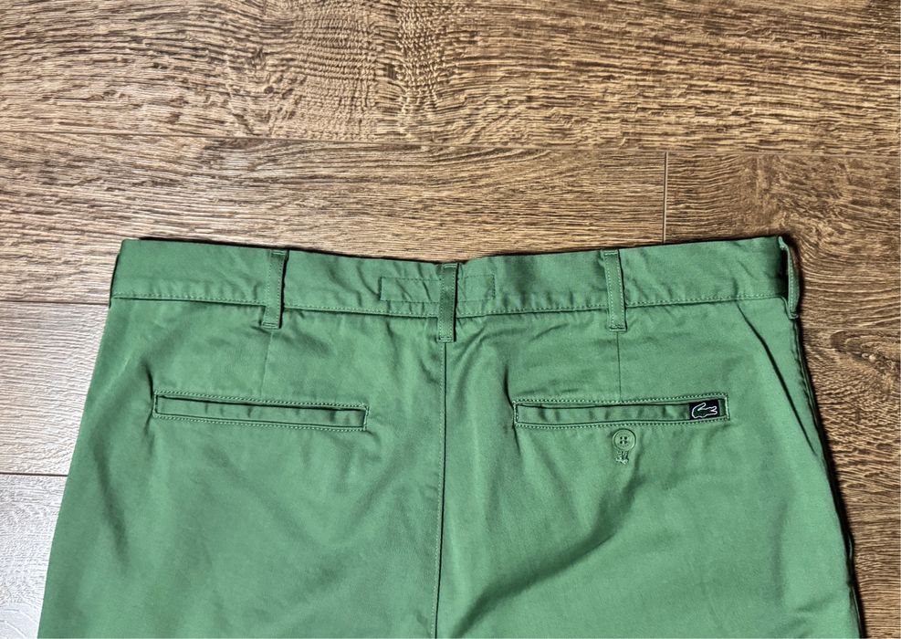 Брюки чиносы Lacoste .