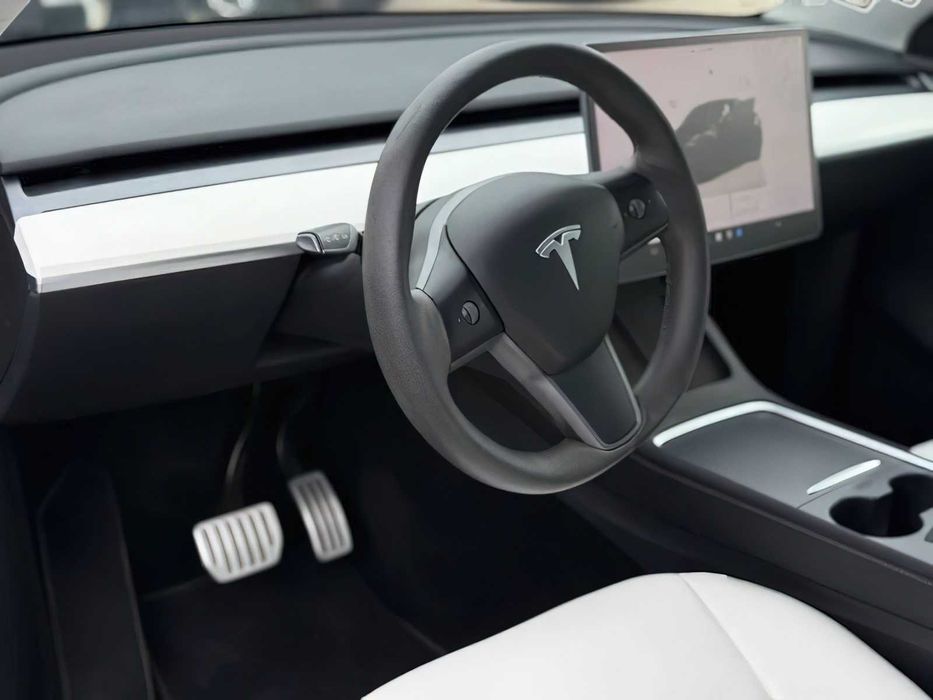 Tesla Model Y Performance      2022