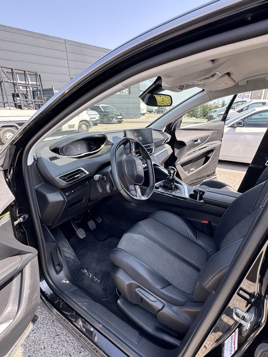 Peugeot 3008 1.5 BlueHDi Allure Pack – 2022 | Nacional