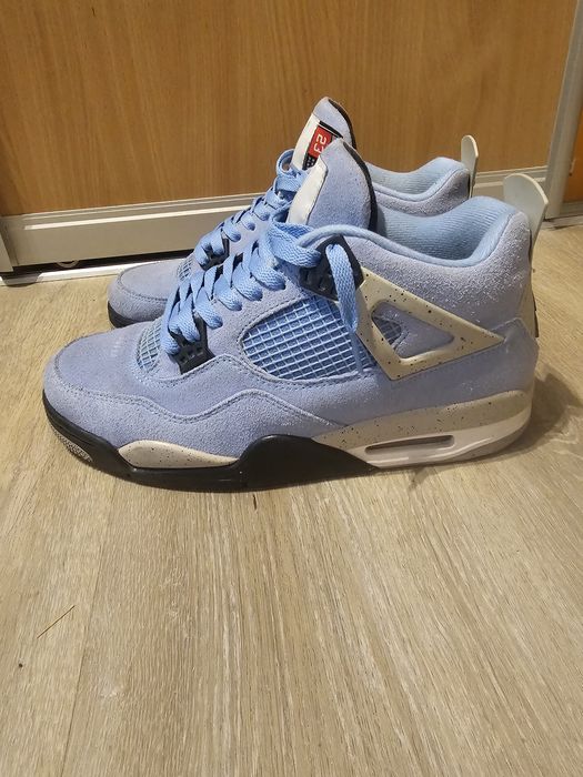 Sprzedam jordan 4 university blue