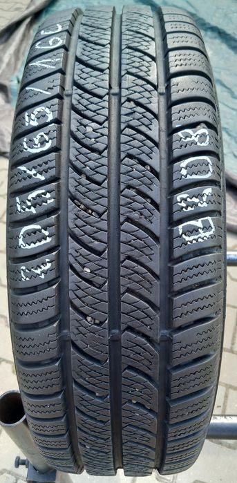 205/65/16C Continental Vanco Winter 2 107/105T