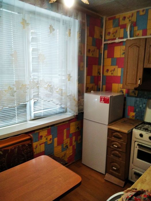 Срочно продам однокомнатную квартиру метро Индустриальная