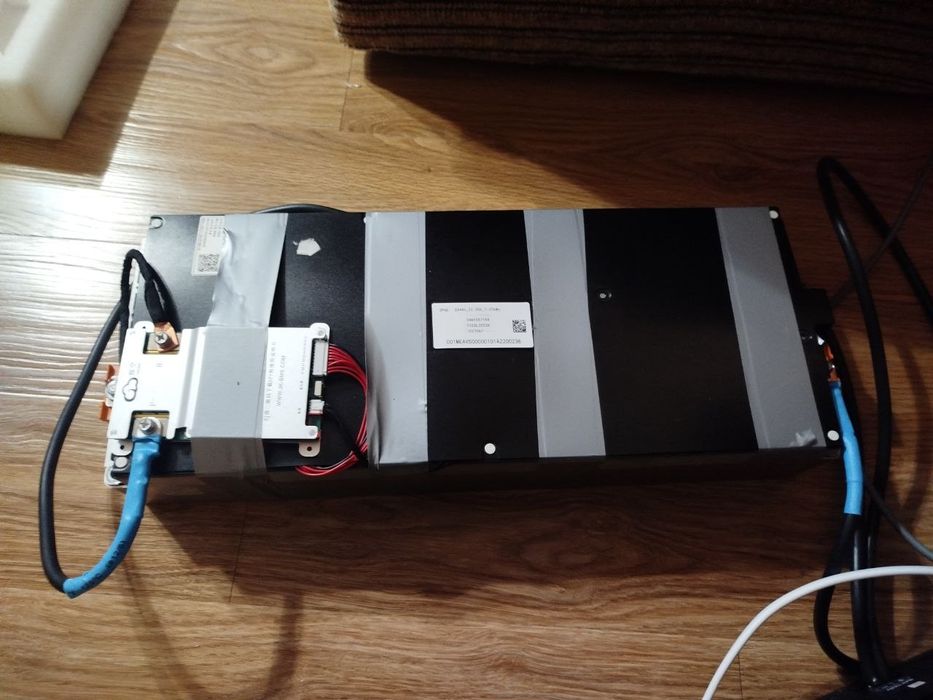 Комплект гібридний інвертор 3.2 кВ. АКБ 7.3 кв