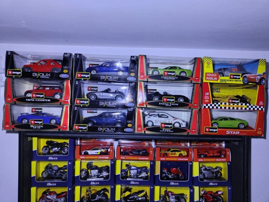 Carros Miniaturas Bburago 1:24