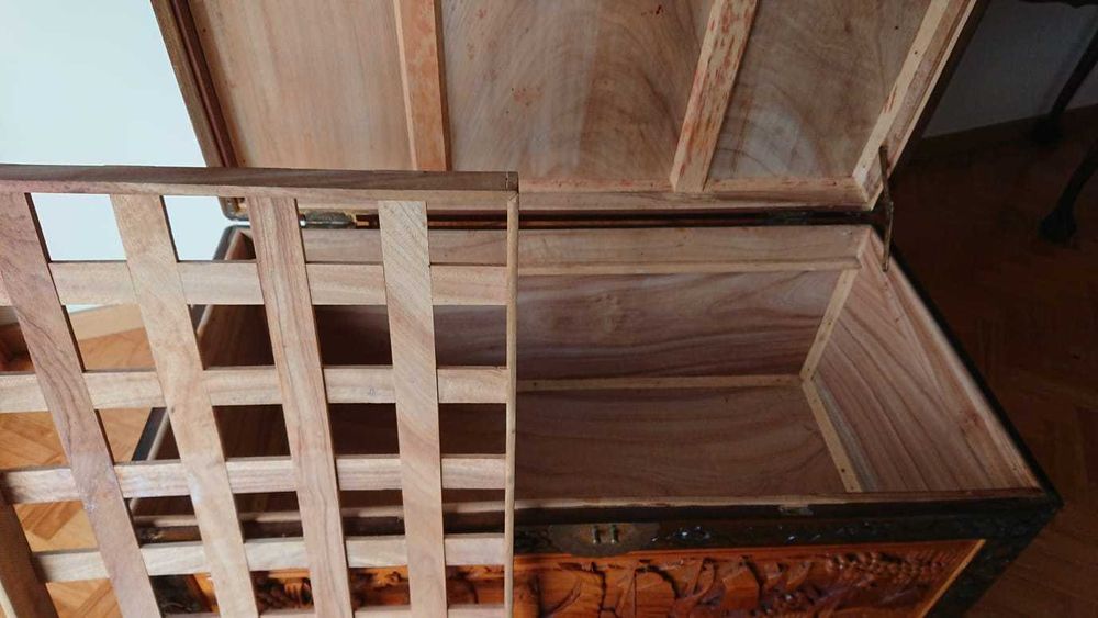 ARCA Chinesa antiga em Cânfora