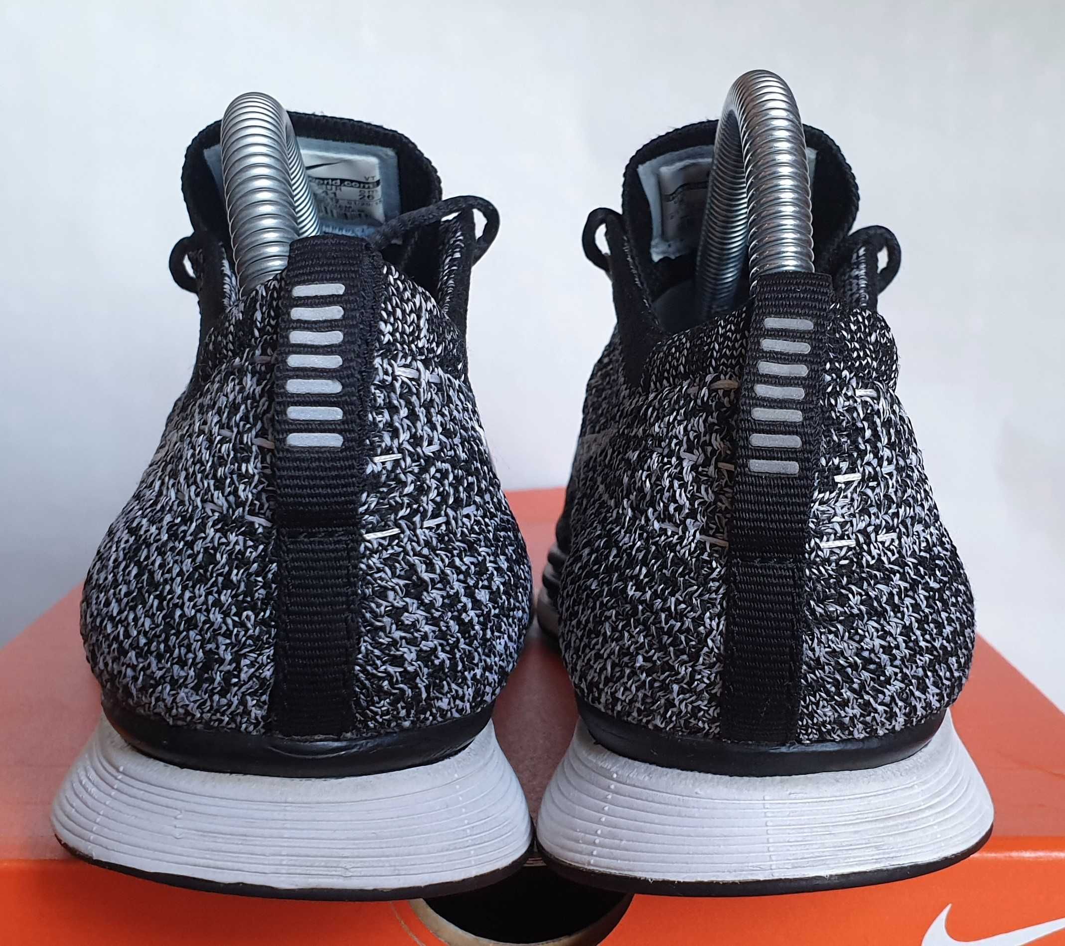 Flyknit racer oreo 2.0 real vs fake 2025