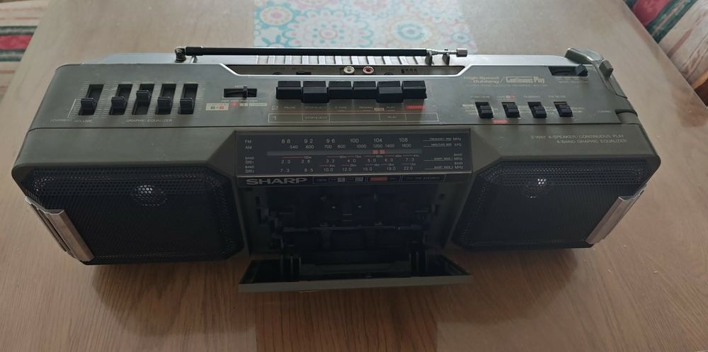 Вінтажна Магнітола Sharp WQ-T281Z нова не користована
