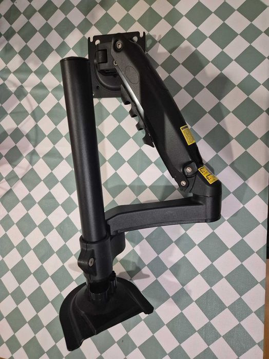 Suporte para monitor de braço articulado