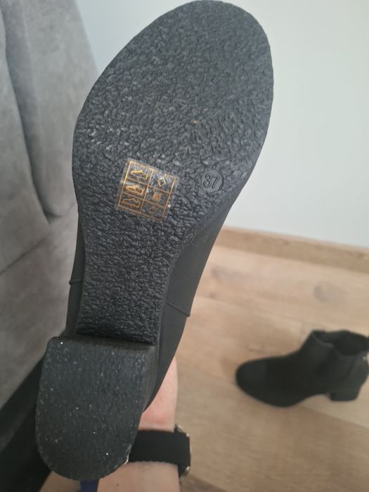 Buty zimowe botki ocieplane