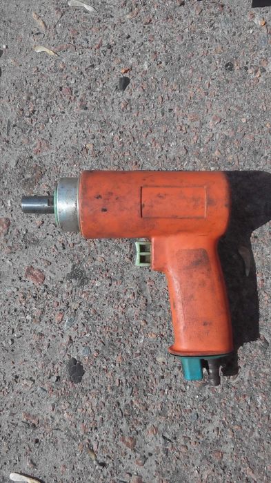 Дриль пневматична пістолетного типу ІП-1019 (без патрону) справна