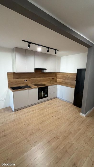 Przytulne 2-pokojowe mieszkanie z dużym balkonem i garażem, piwnica